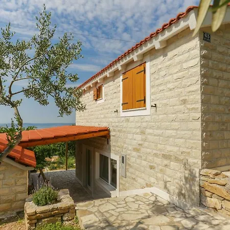 Vila Vacation House/kuca Za Odmor Vortex Kastela
